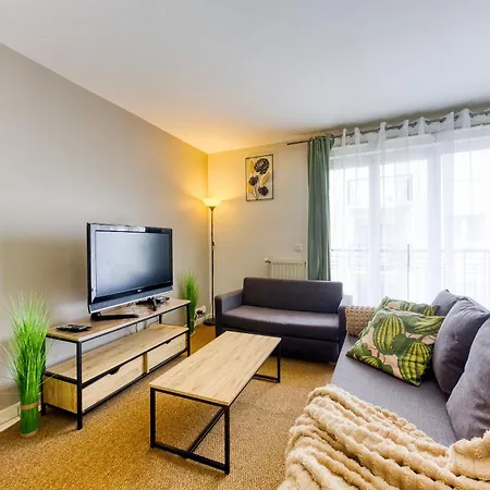 Apartment Cosy / / Jungle Serris